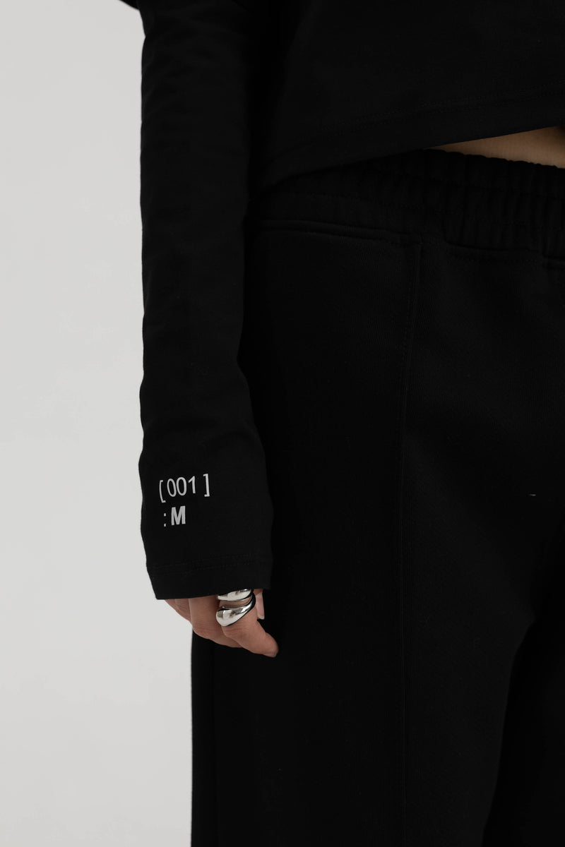 STILL LONG-SLEEVE BLACK